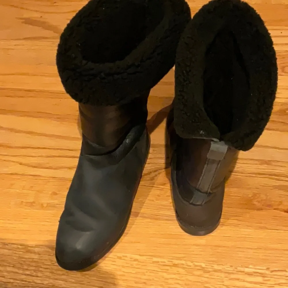 LLBean - Boots - Women’s Size 38 - Black - Fleece-Lined Leather - About 13” High